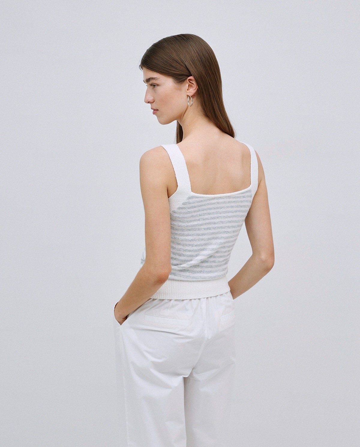 Top tirantes escote pico rayas gris 3