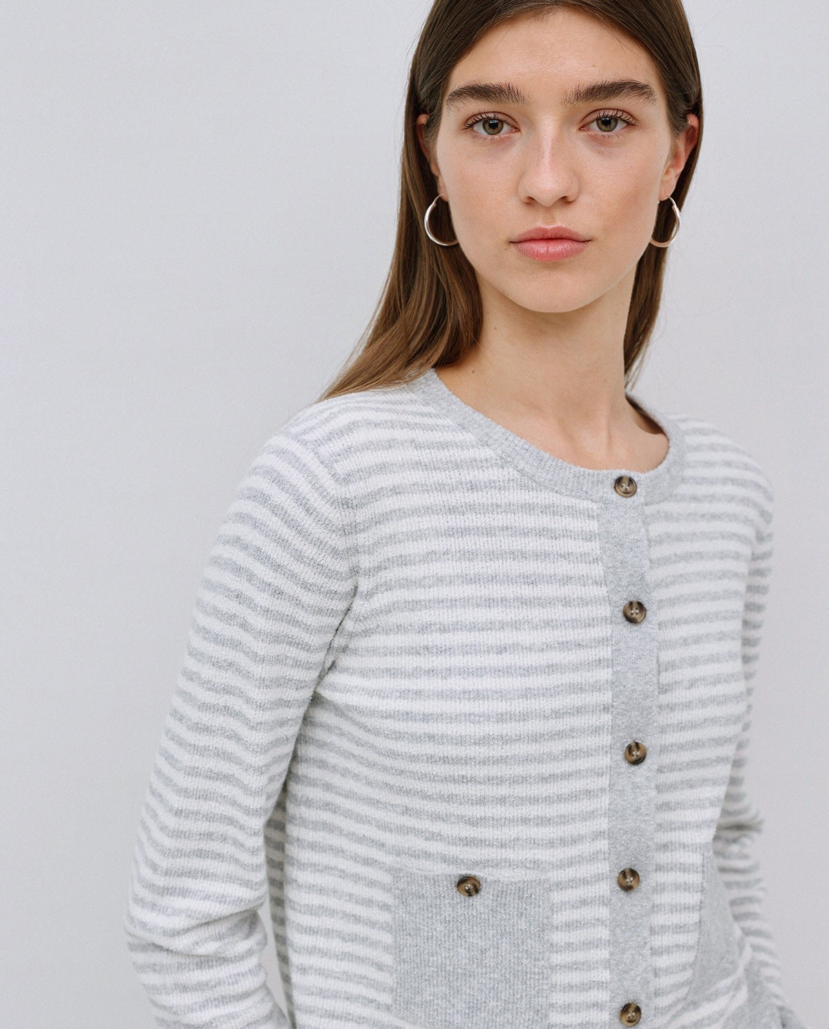 Cardigan à rayures en coton gris 3