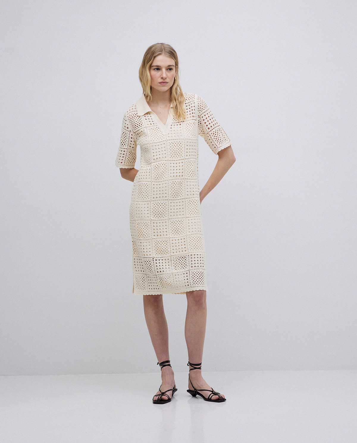 Vestido crochet cuello polo crudo