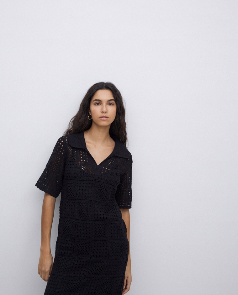 Vestido crochet cuello polo negro