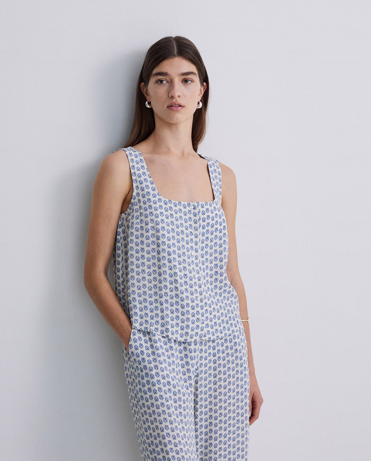 Top tirantes EcoVero™ botones azul 