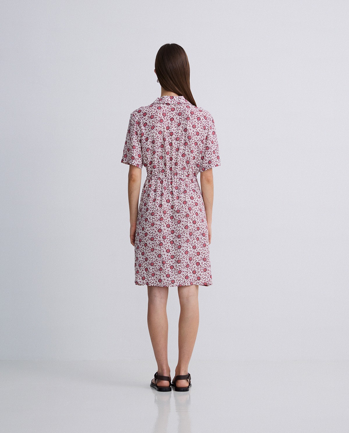 Short floral aubergine dress