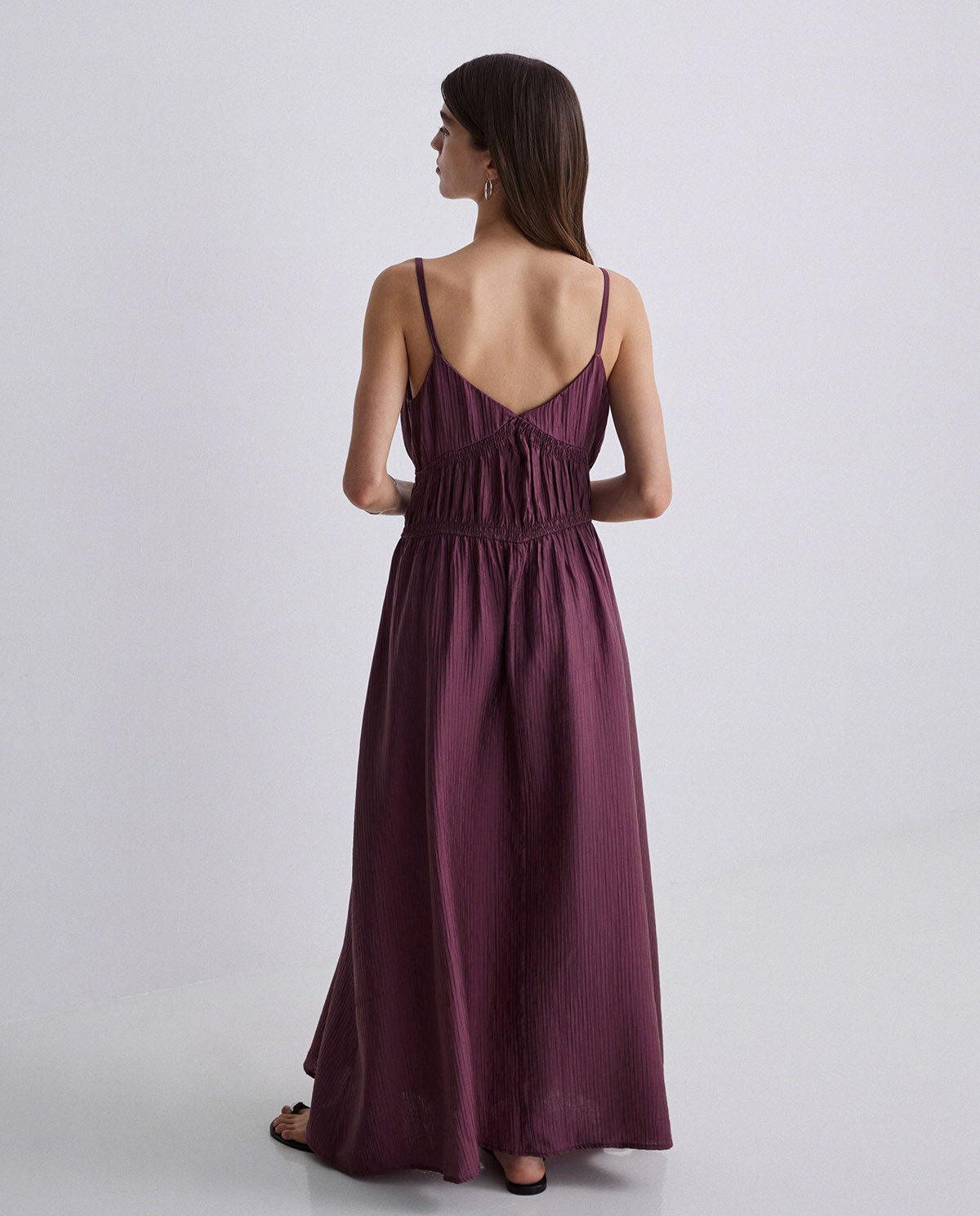 Vestido largo corte imperio berenjena