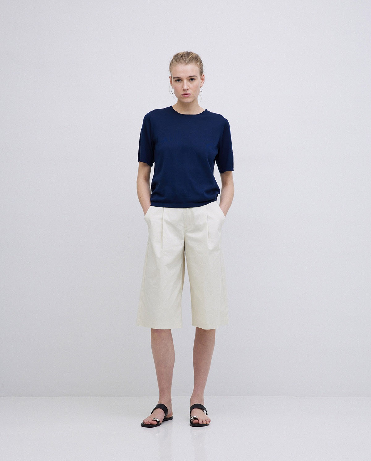Bermuda tissu gabardine blanc cassé 1