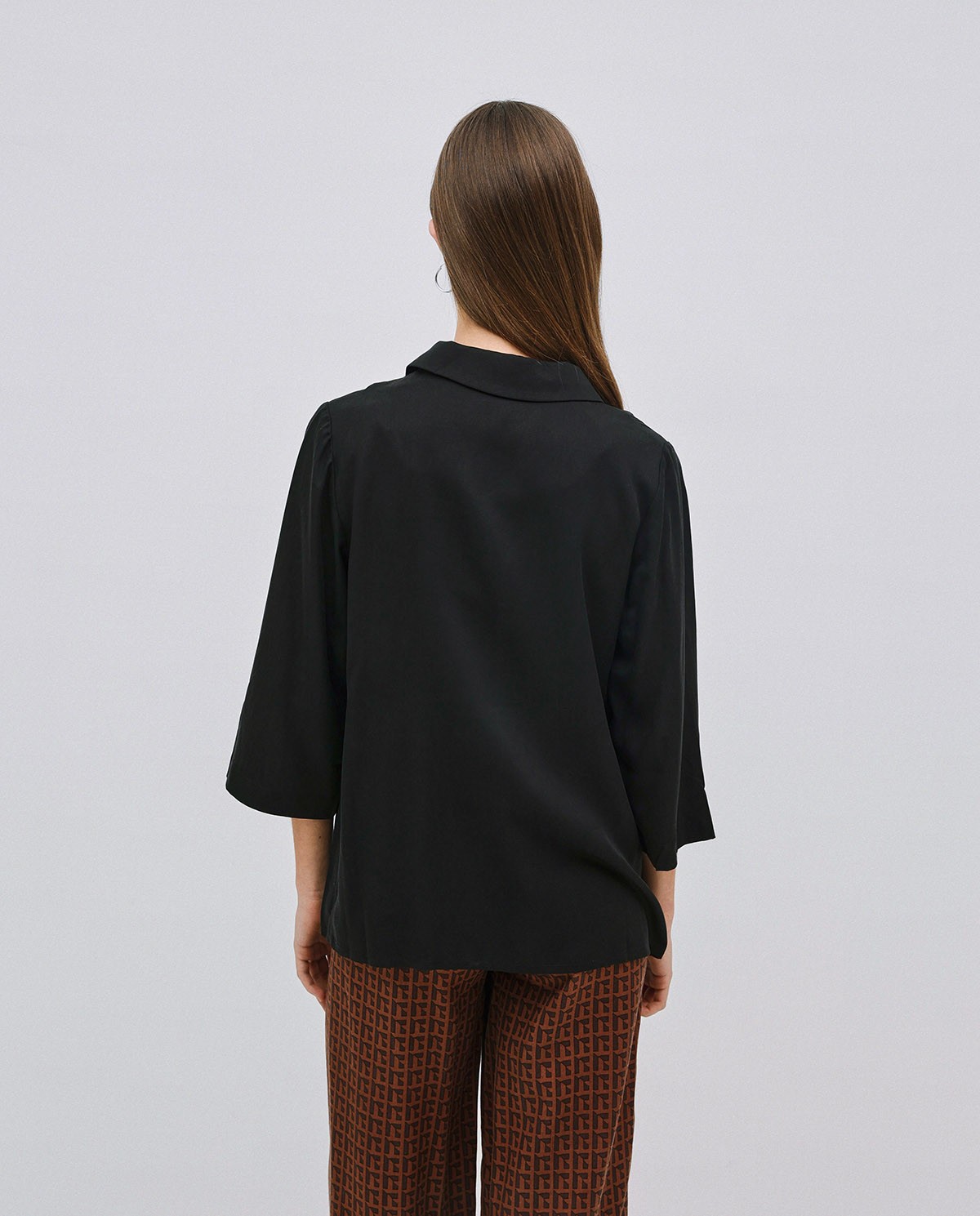 Chemise en lyocell col revers noir 3