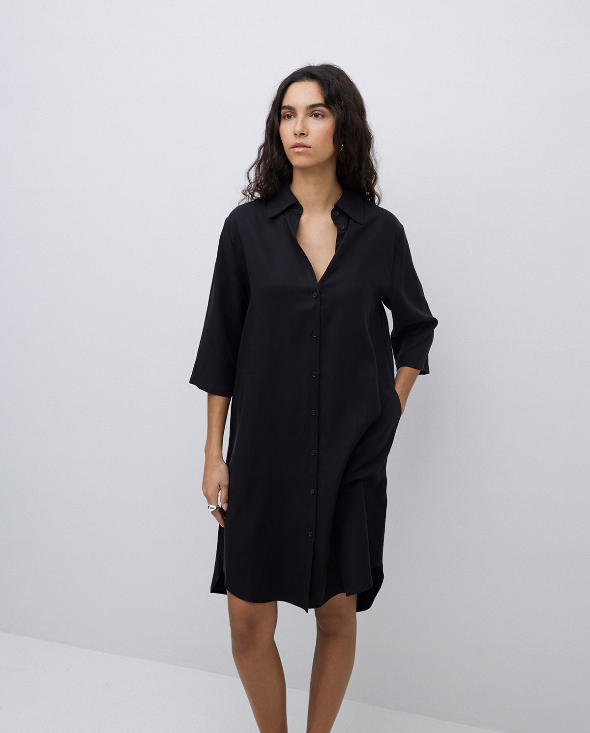 Vestido tencel cuello camisero negro