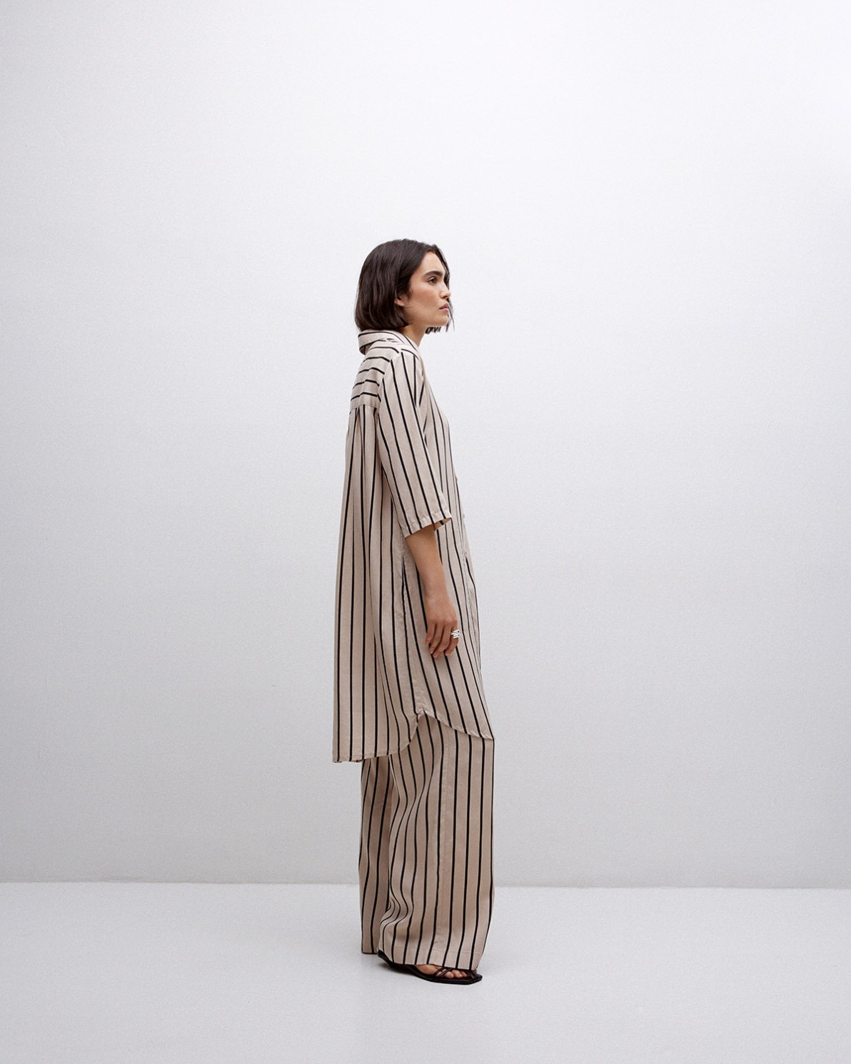Vestido tencel cuello camisero crudo 8