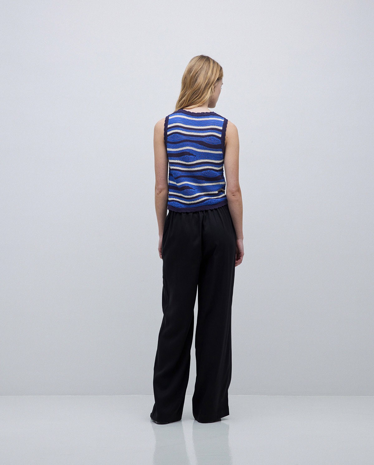 Pantalones wide leg tencel negro 5