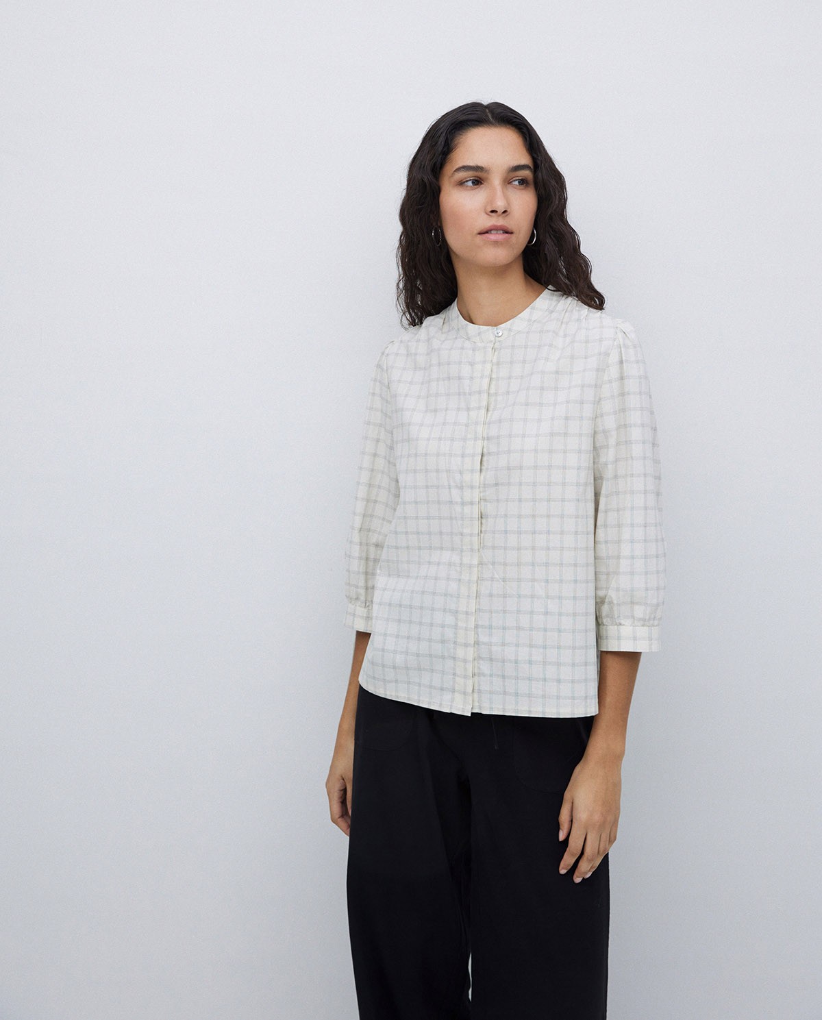 Ecru three-quarter plaid shirt 2
