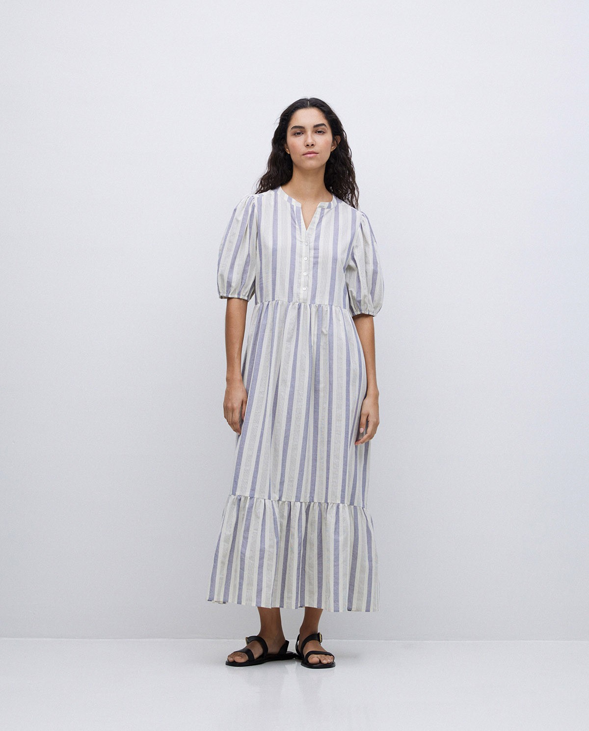 Vestido largo volantes azul 