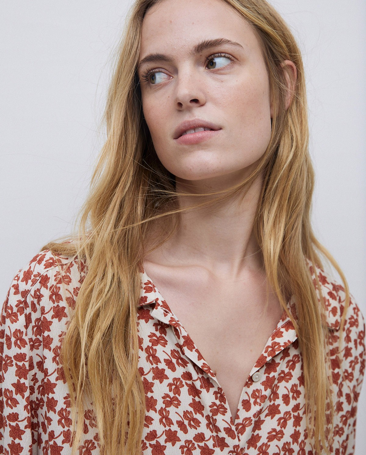 Chemise en viscose à fleurs terracotta 1
