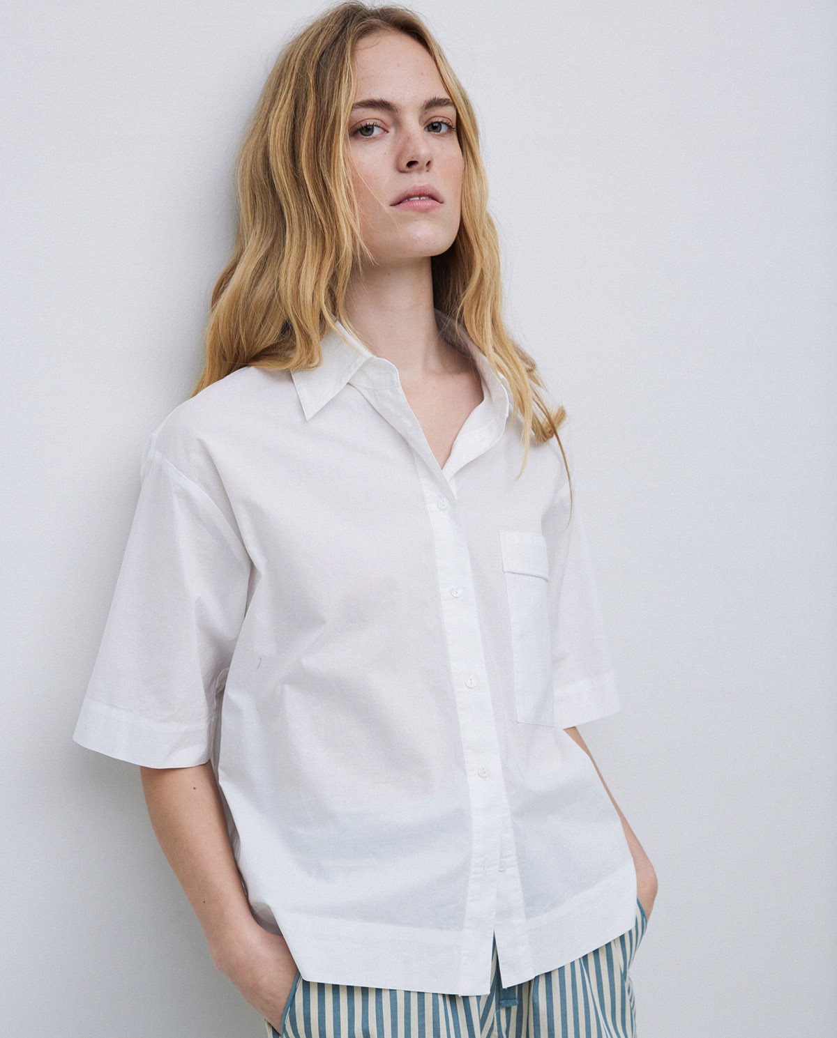 Chemise à manches courtes en popeline blanche 1