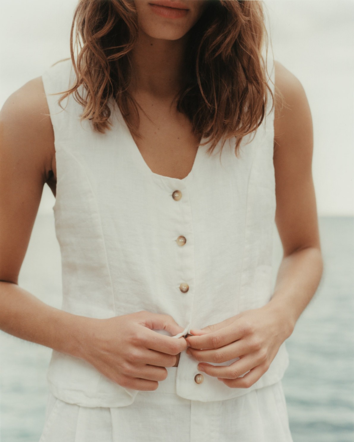 White 100% linen vest 1