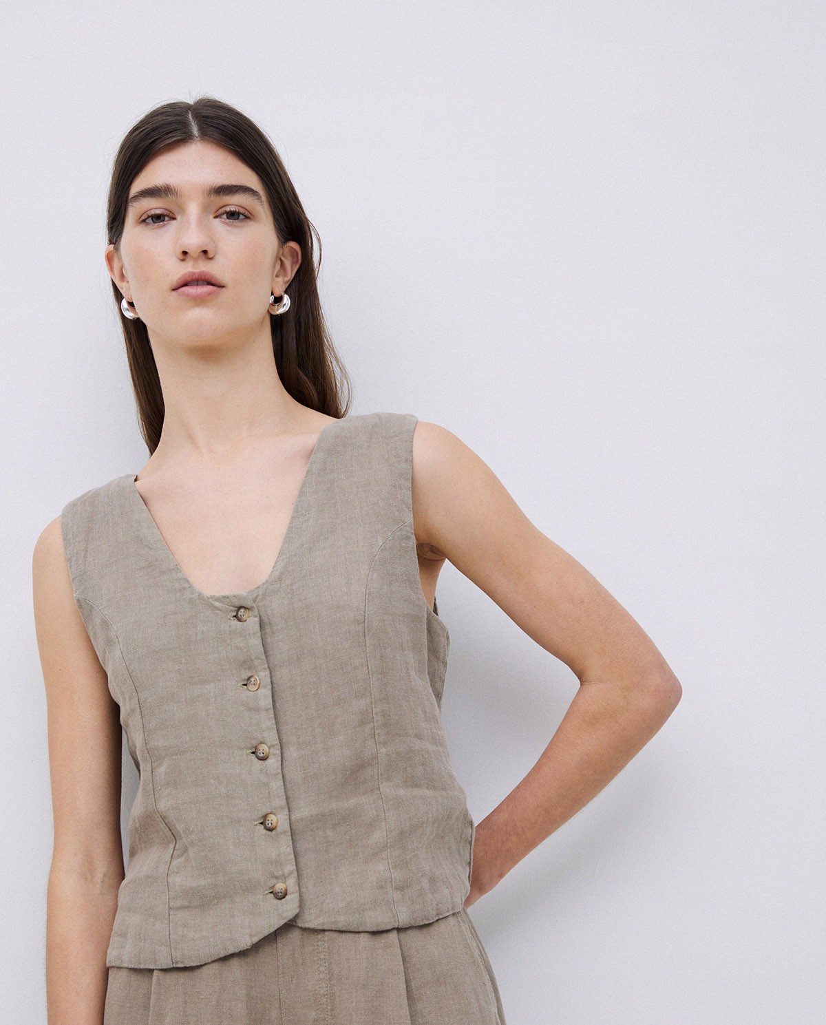 Khaki 100% linen vest 2
