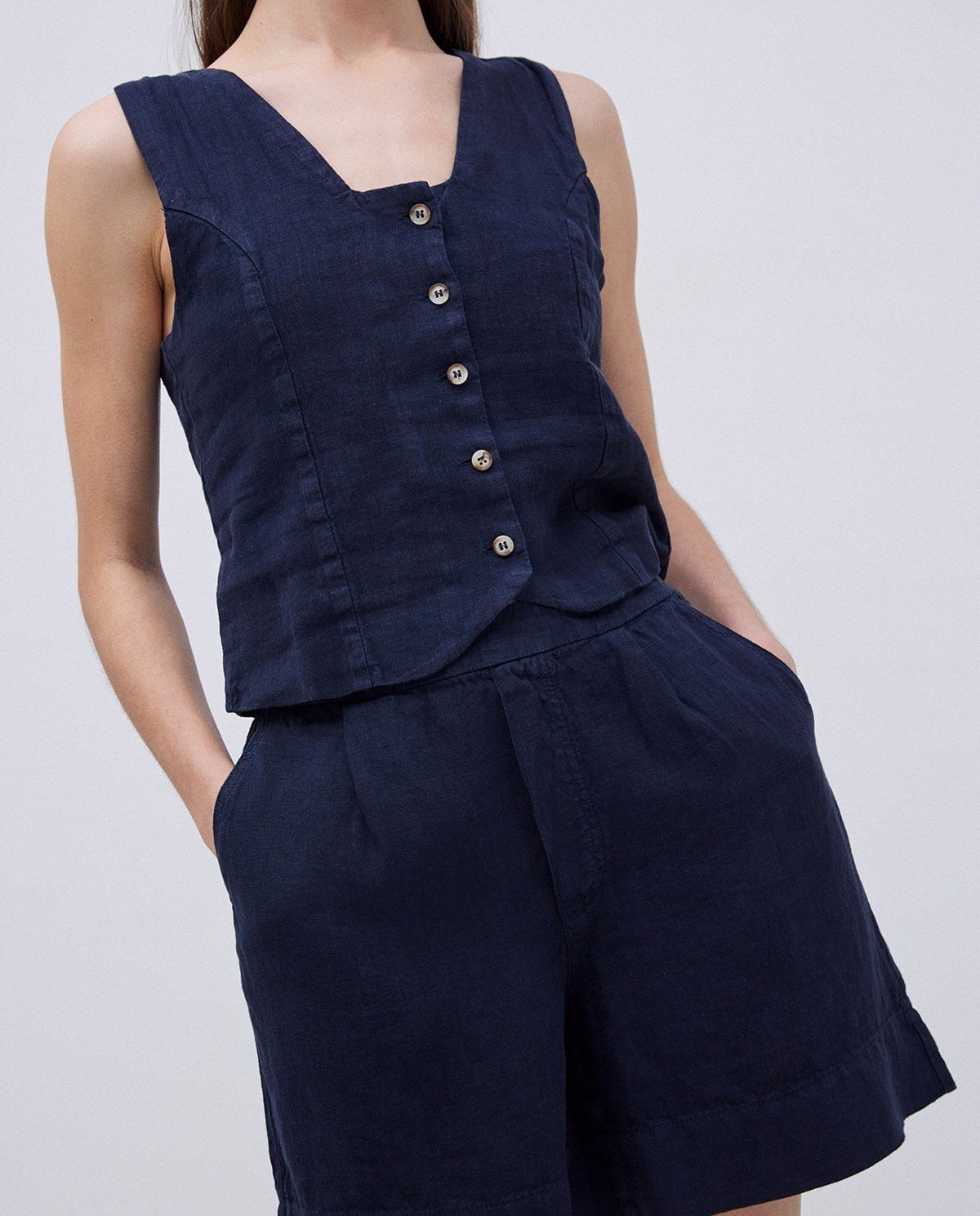 Dark blue 100% linen shorts 4