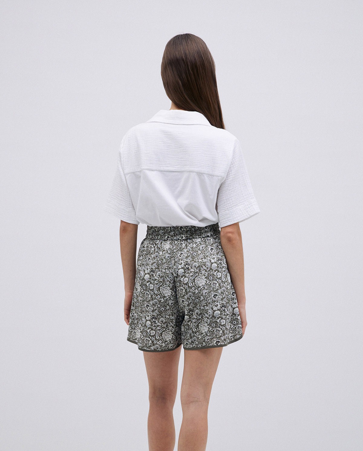 Short fluide motif floral kaki 5