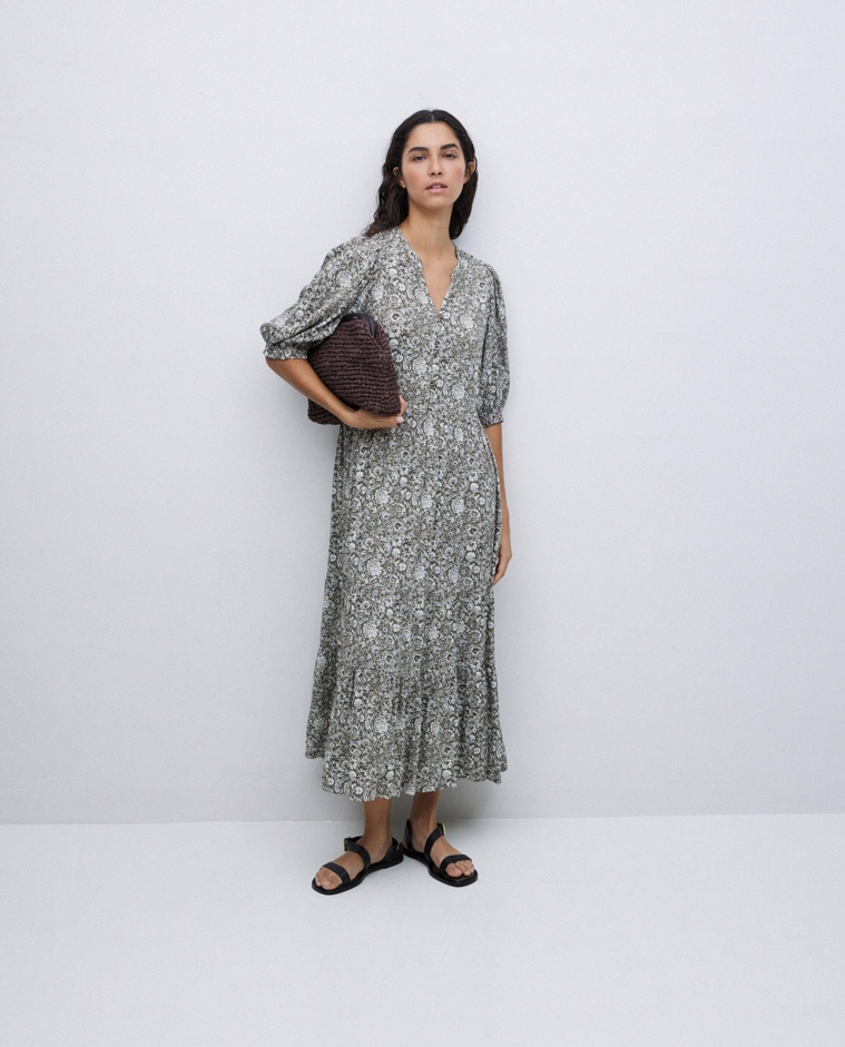 Vestido midi estampado floral caqui
