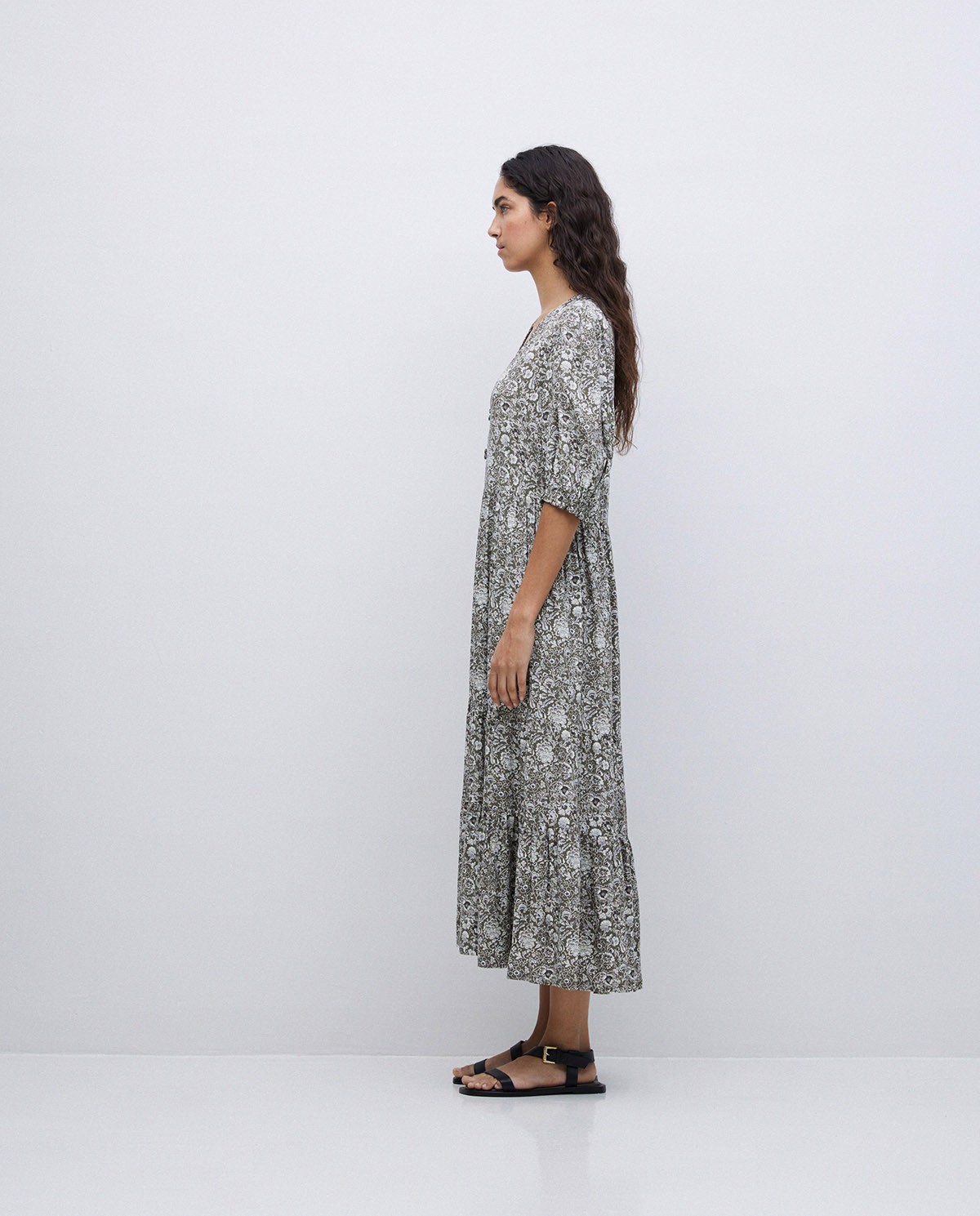 Robe fluide à manches courtes kaki