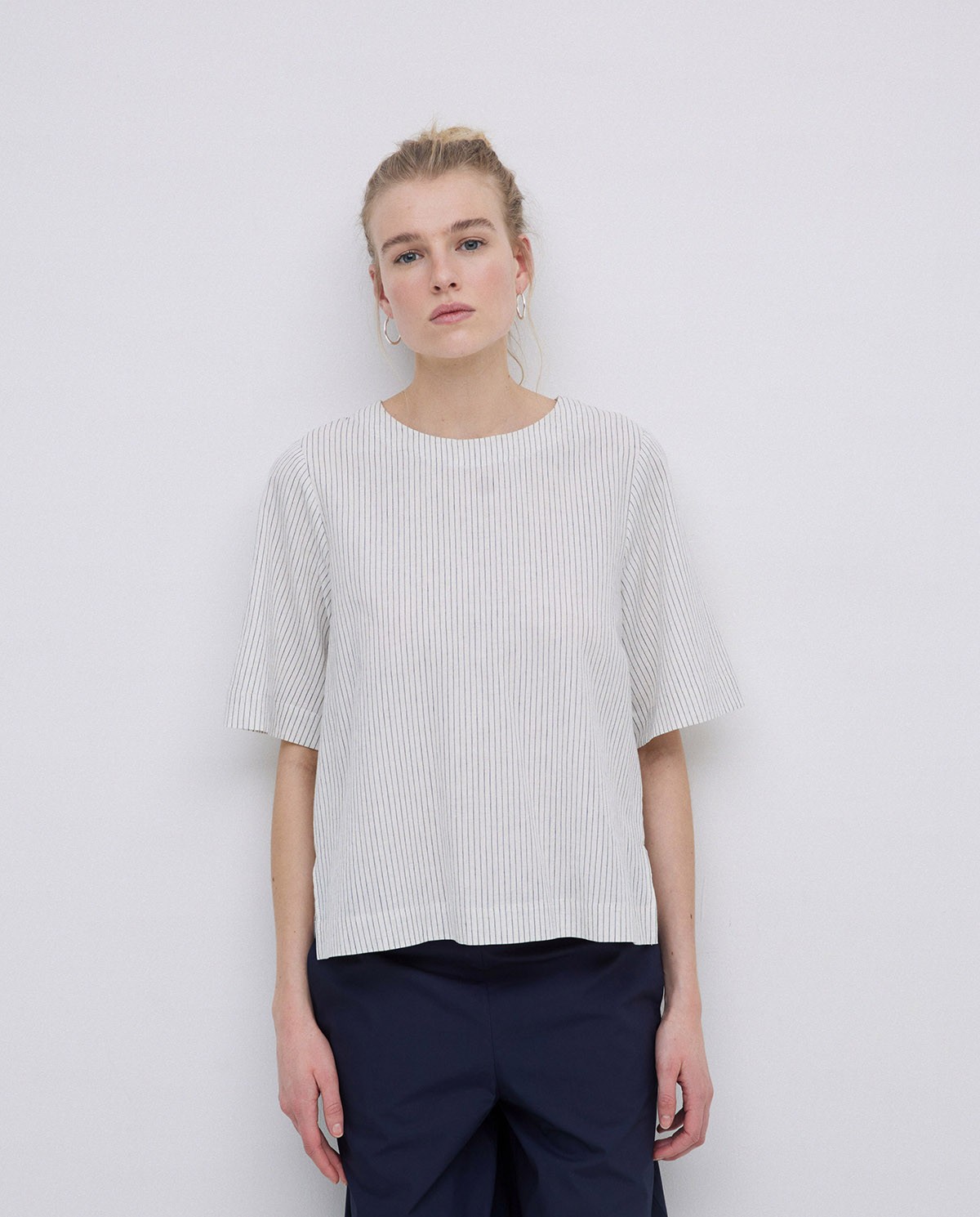 Chemise boutonnée au dos écrue