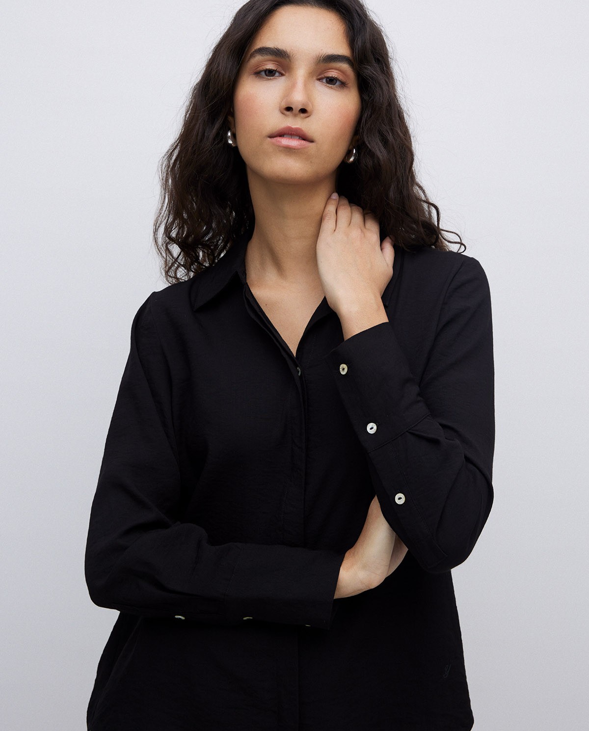 Black flowy viscose shirt 2