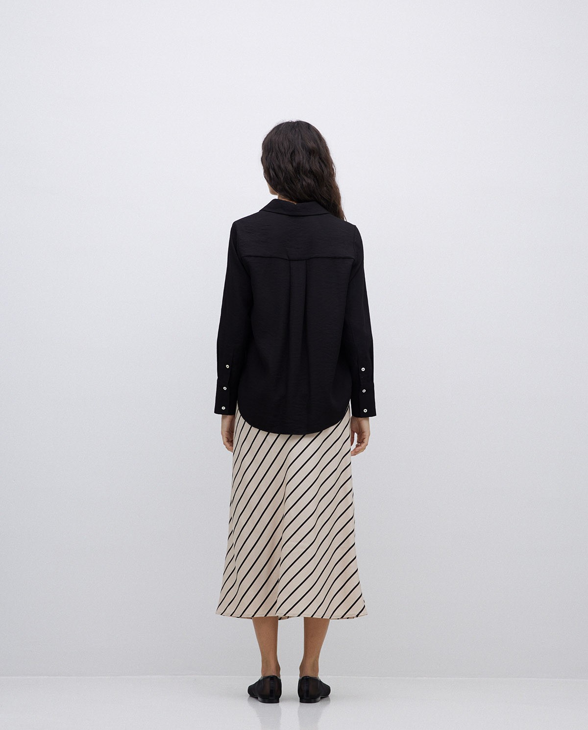 Black flowy viscose shirt 6