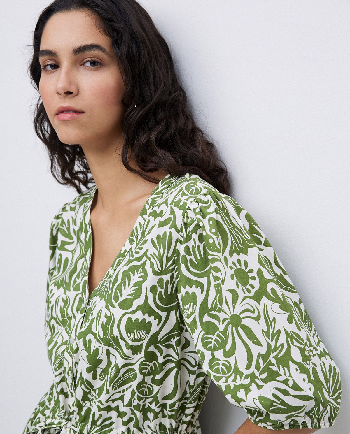 Vestido largo manga abullonada verde 1