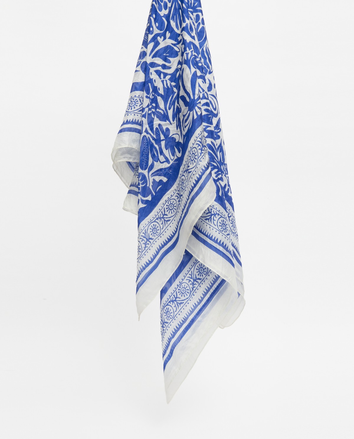 Foulard bleu en soie 1