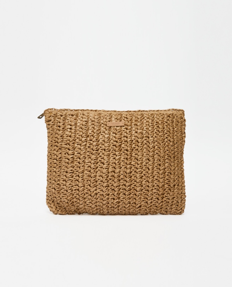 Natural raffia zipper clutch - Clutch made with <strong>raffia</strong>