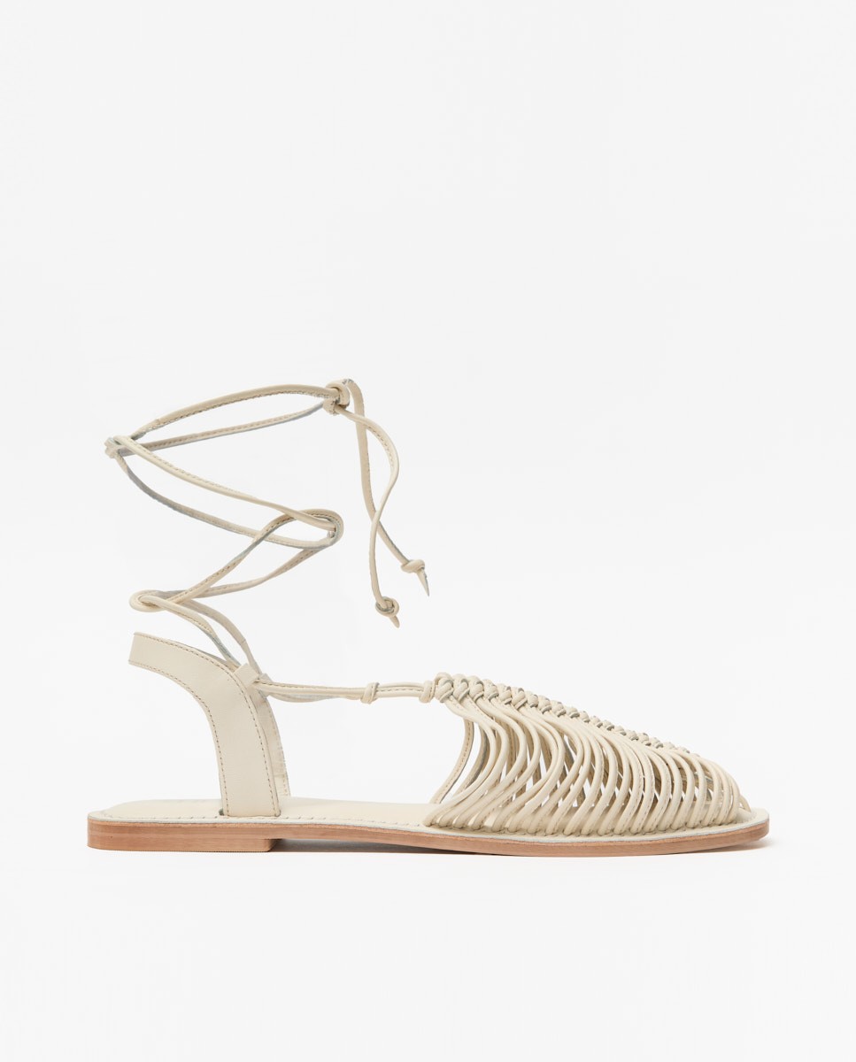 Sandalias planas handmade blanco roto