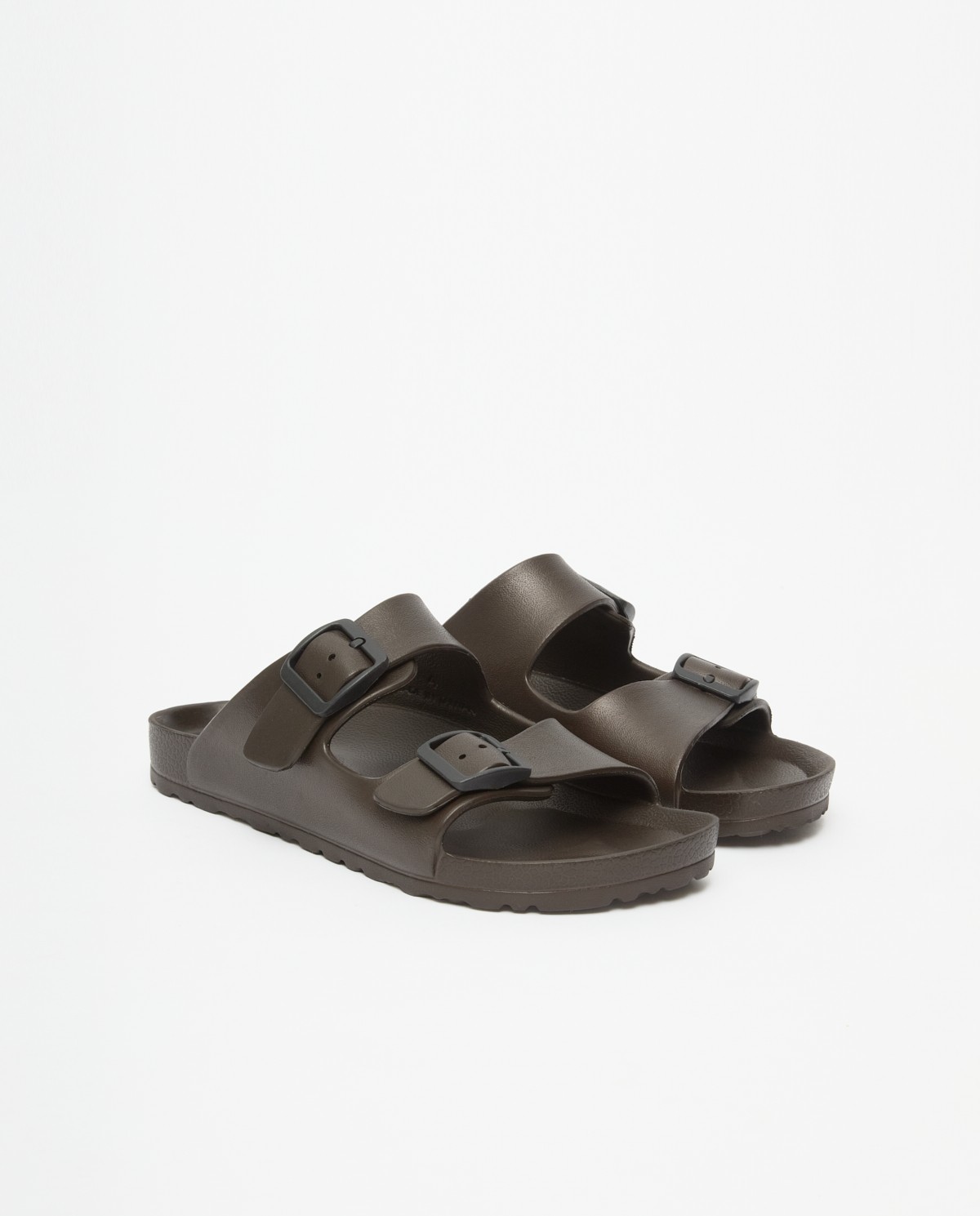 Sandalias hebillas caucho chocolate