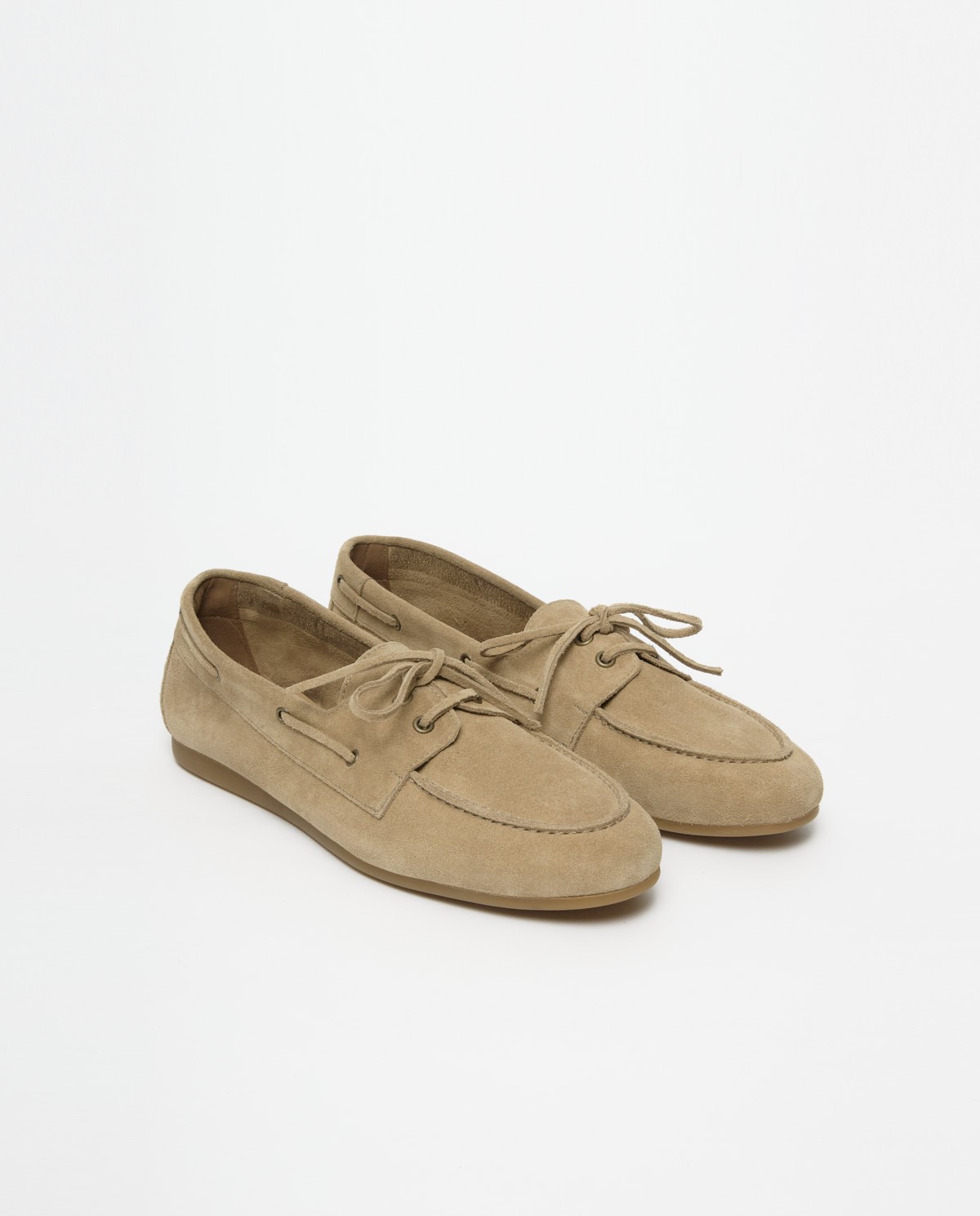 Zapato estilo náutico serraje beige