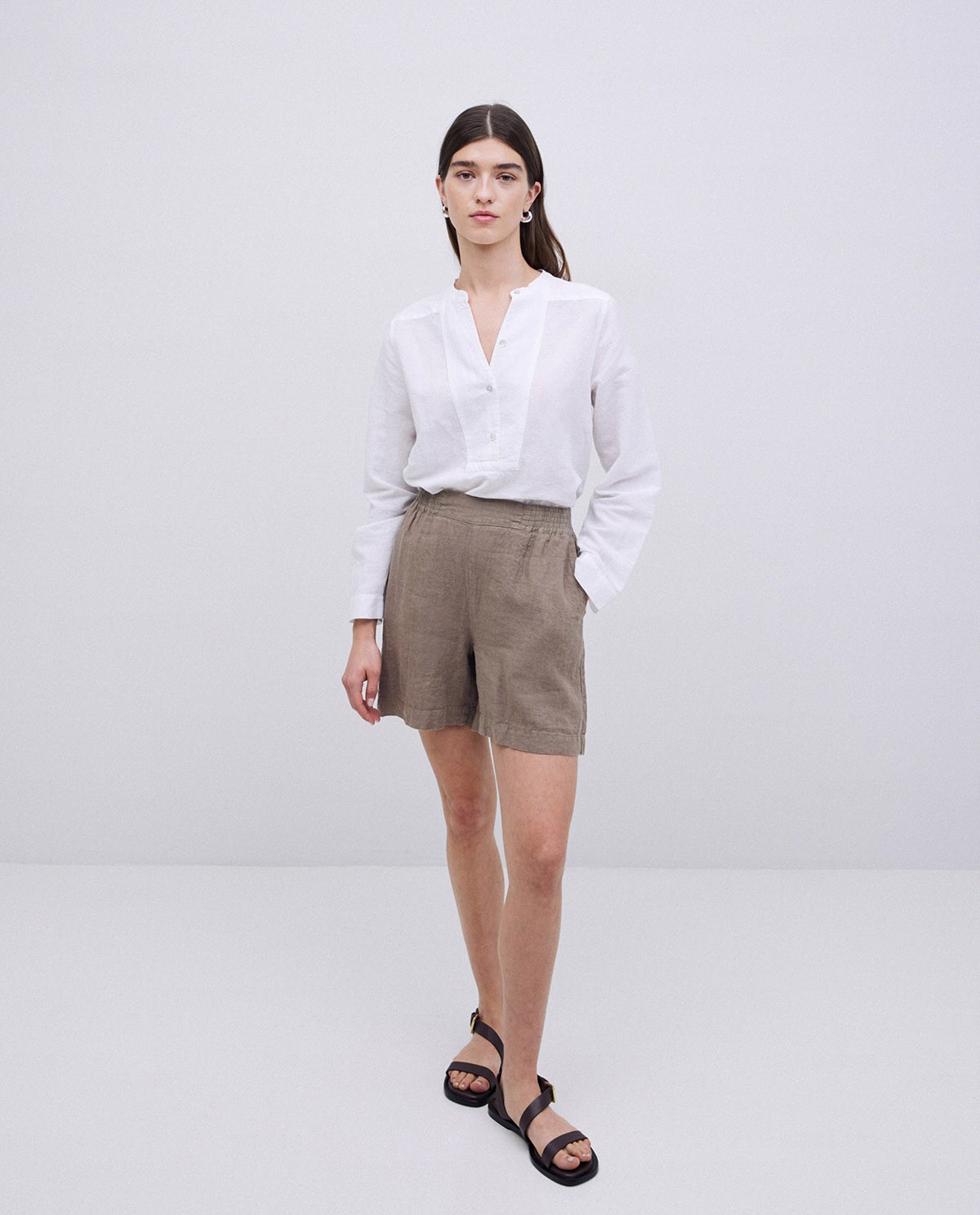 Khaki linen shorts
