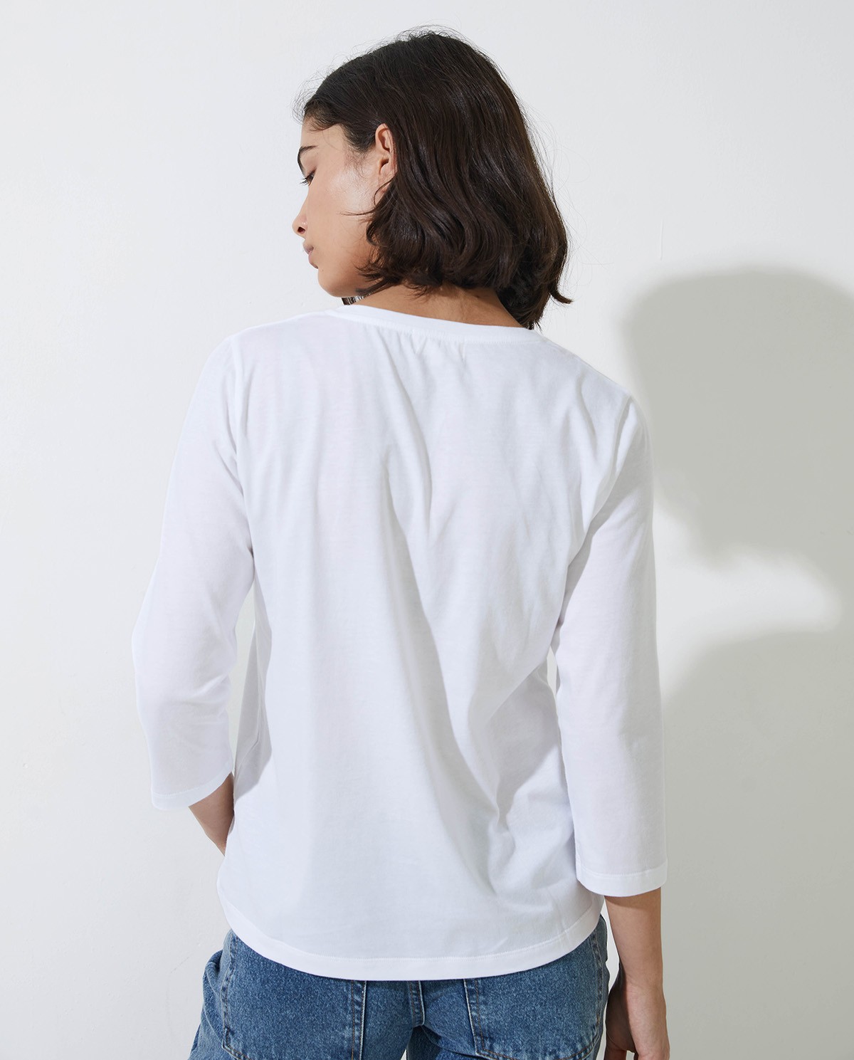 Organic cotton V-neck white T-shirt - 100% organic cotton T-shirt 2