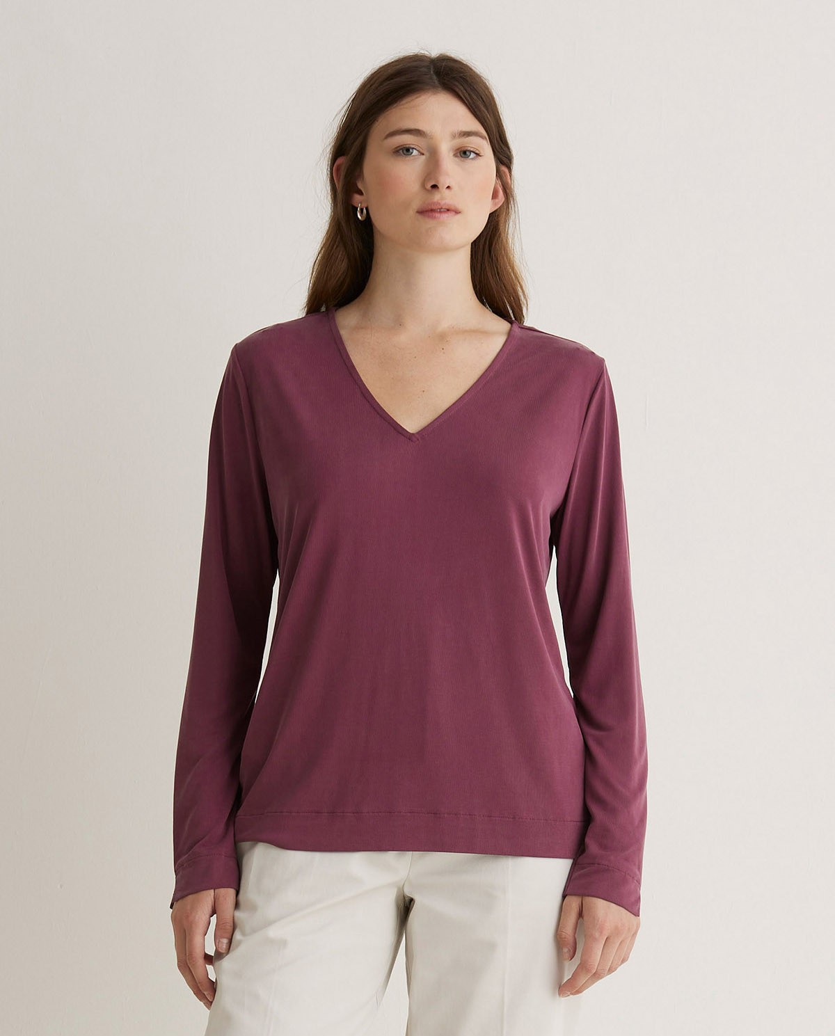 Camiseta cuello pico granate - Camiseta tejido mezcla de modal 2