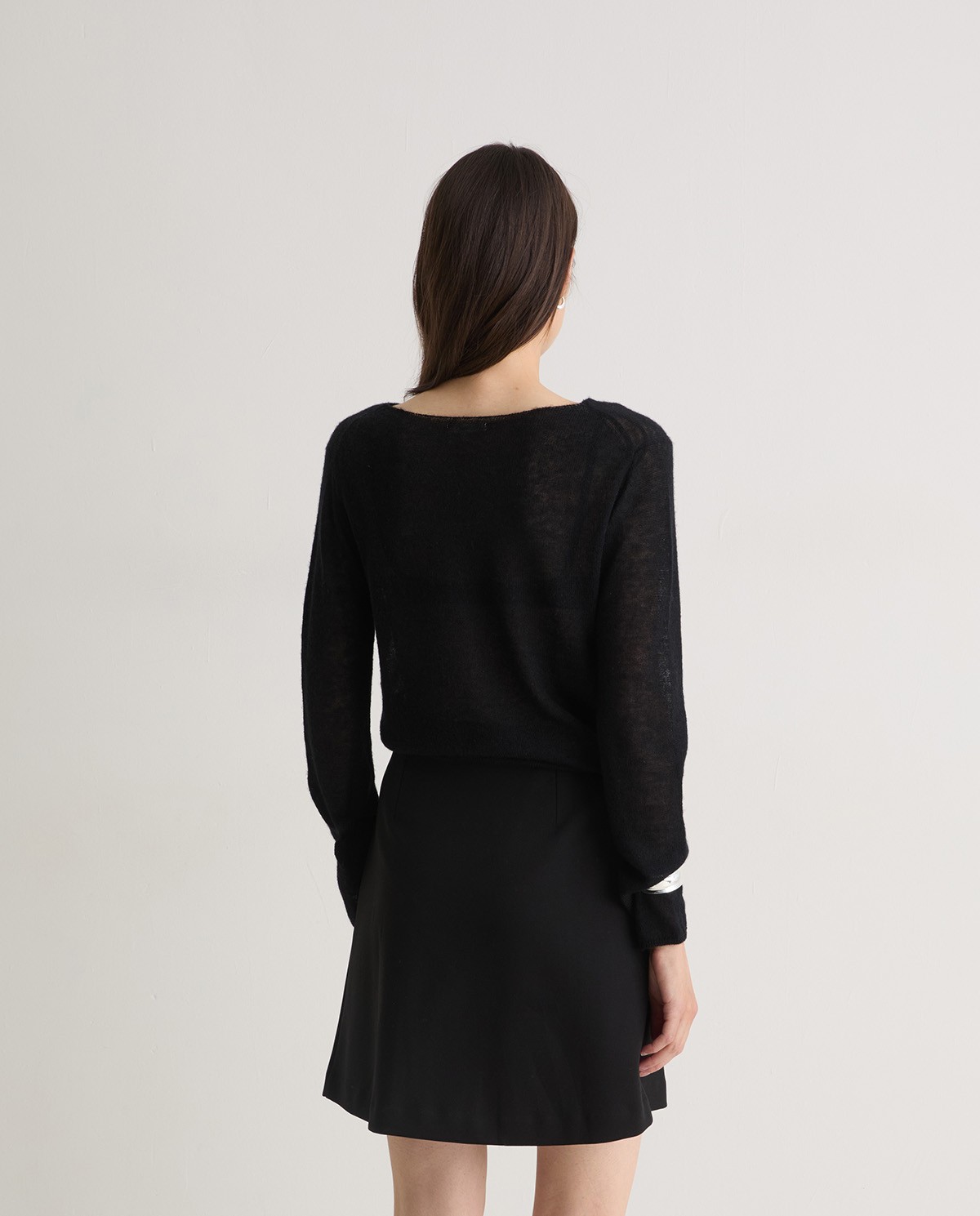 Black short cotton skirt with slit woman Yerse - Front view 4