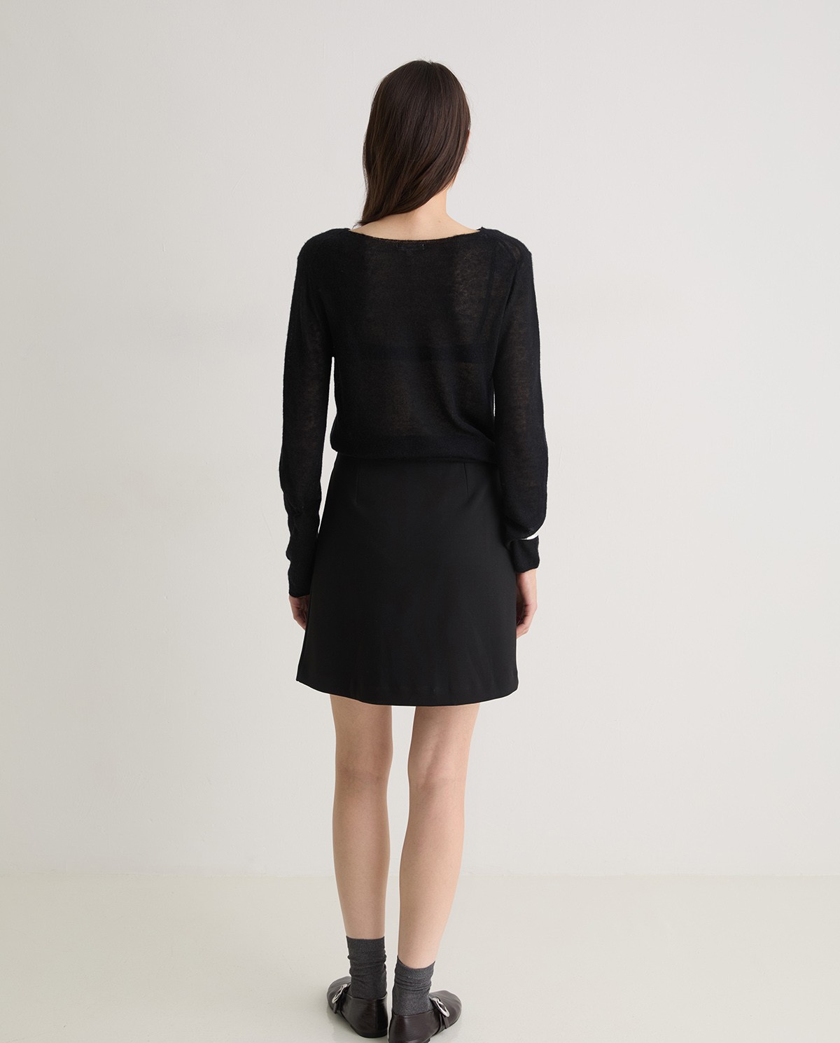 Black short cotton skirt with slit woman Yerse - Front view 6