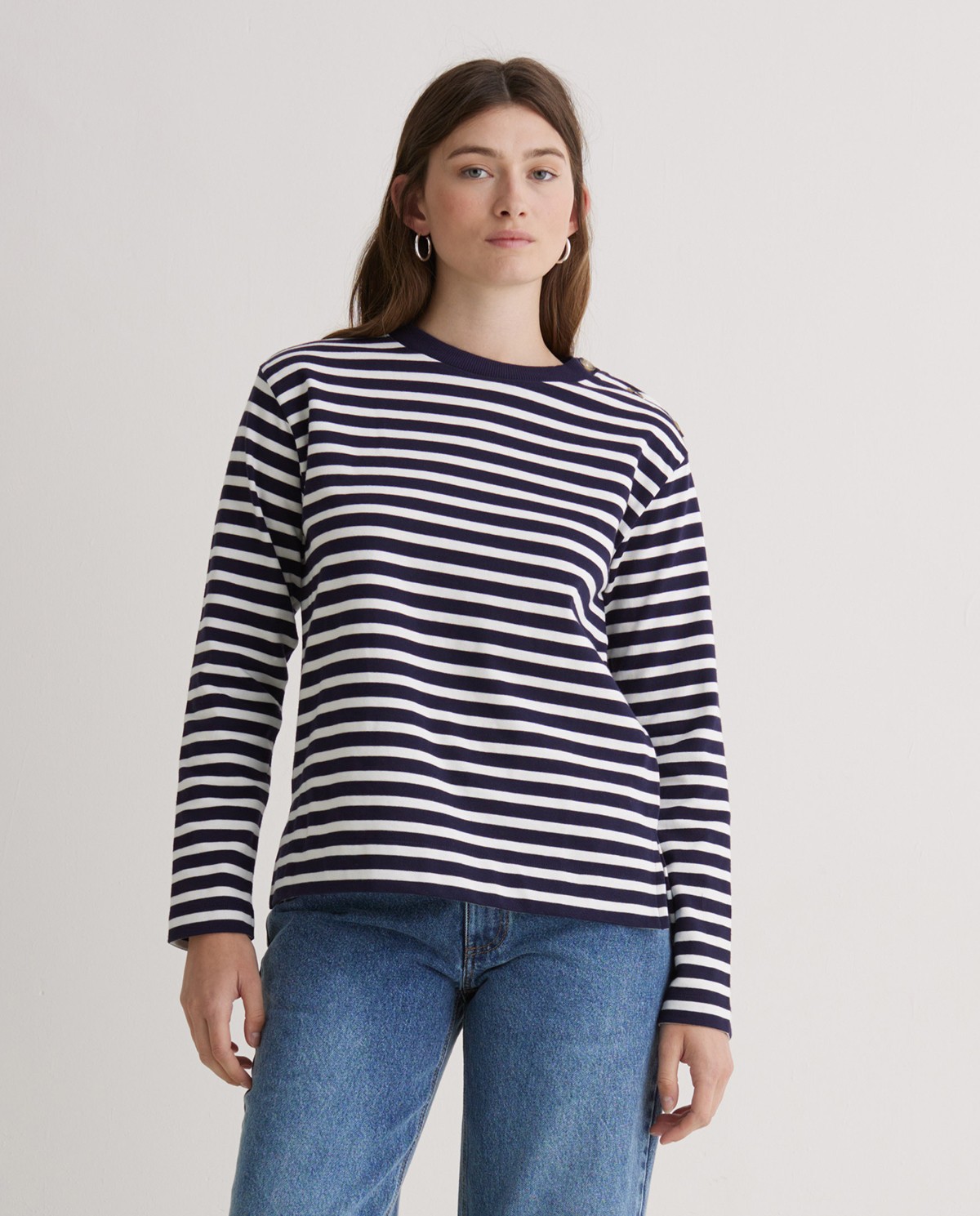 Sudadera de rayas detalle botones azul - Sudadera con estampado estilo marinero 4