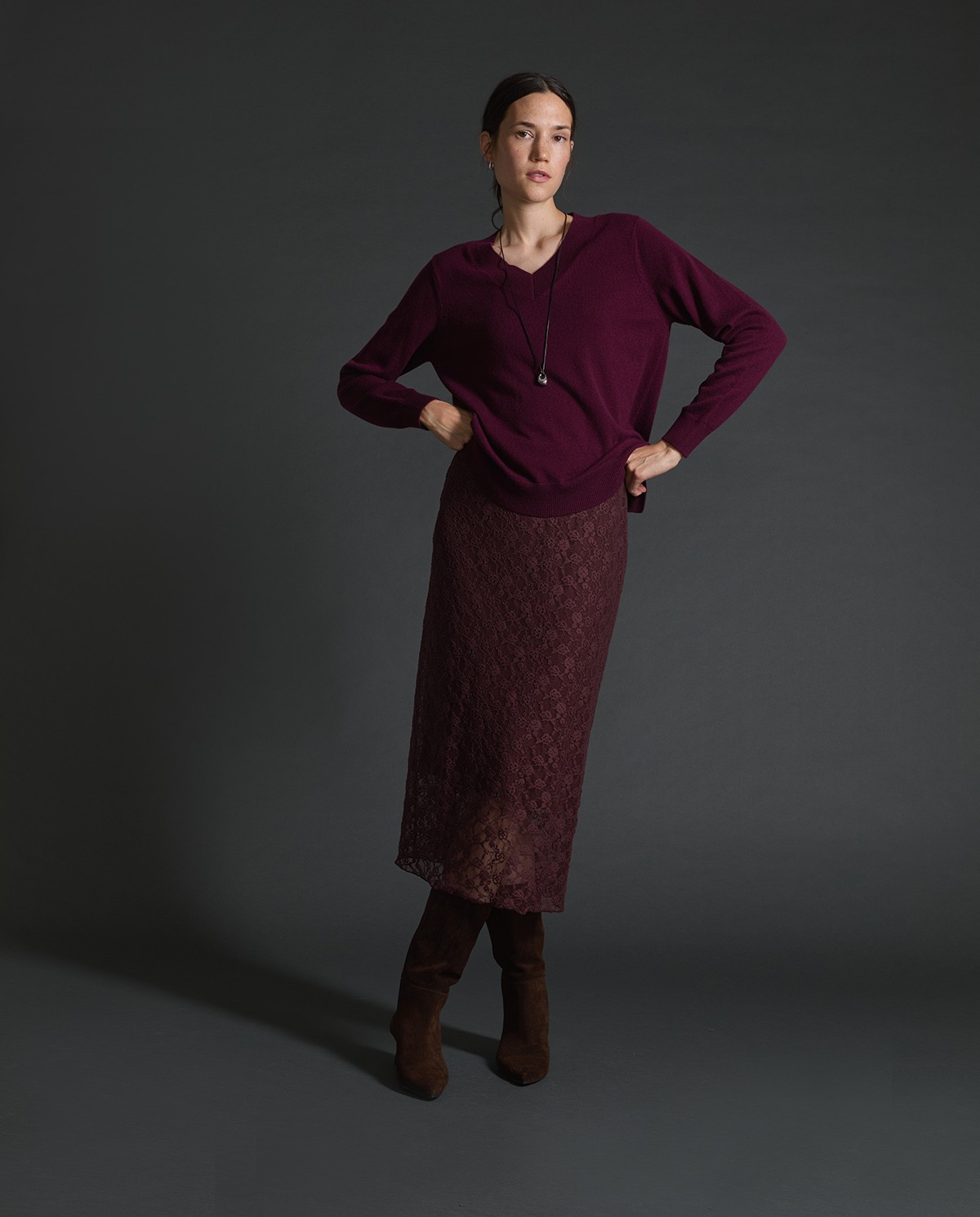 Falda midi de encaje granate mujer Yerse - Detalle frontal 1