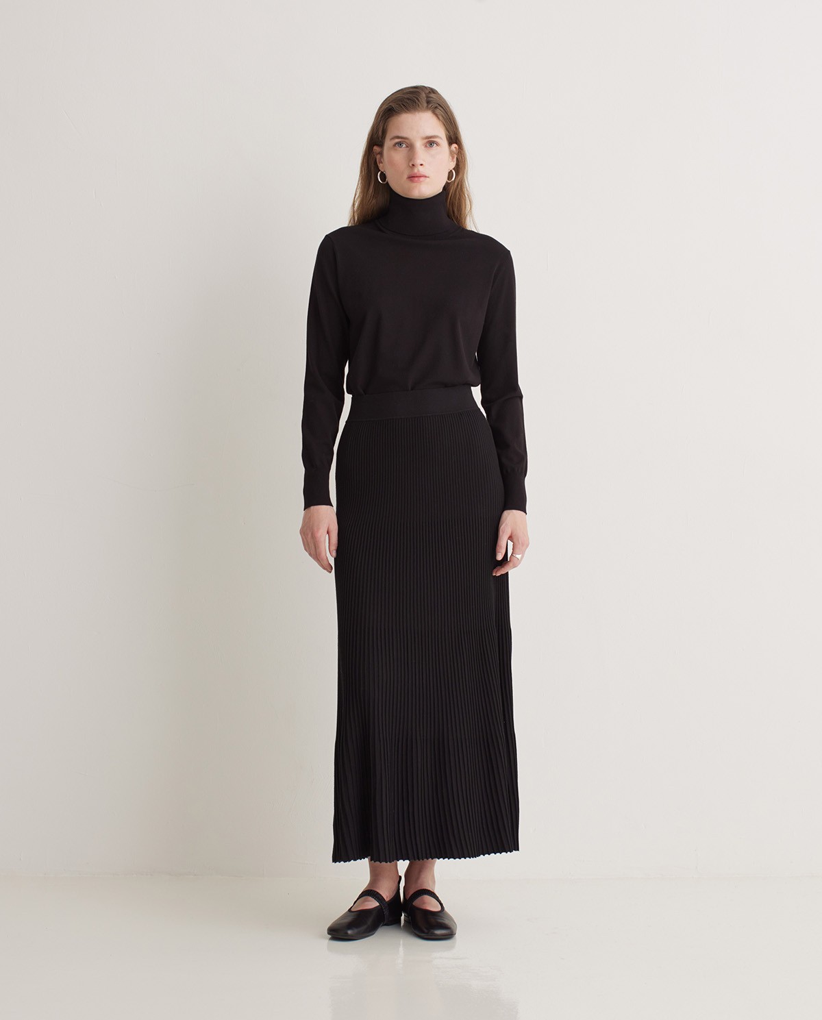 Black pleated midi skirt - Pleated midi skirt 1