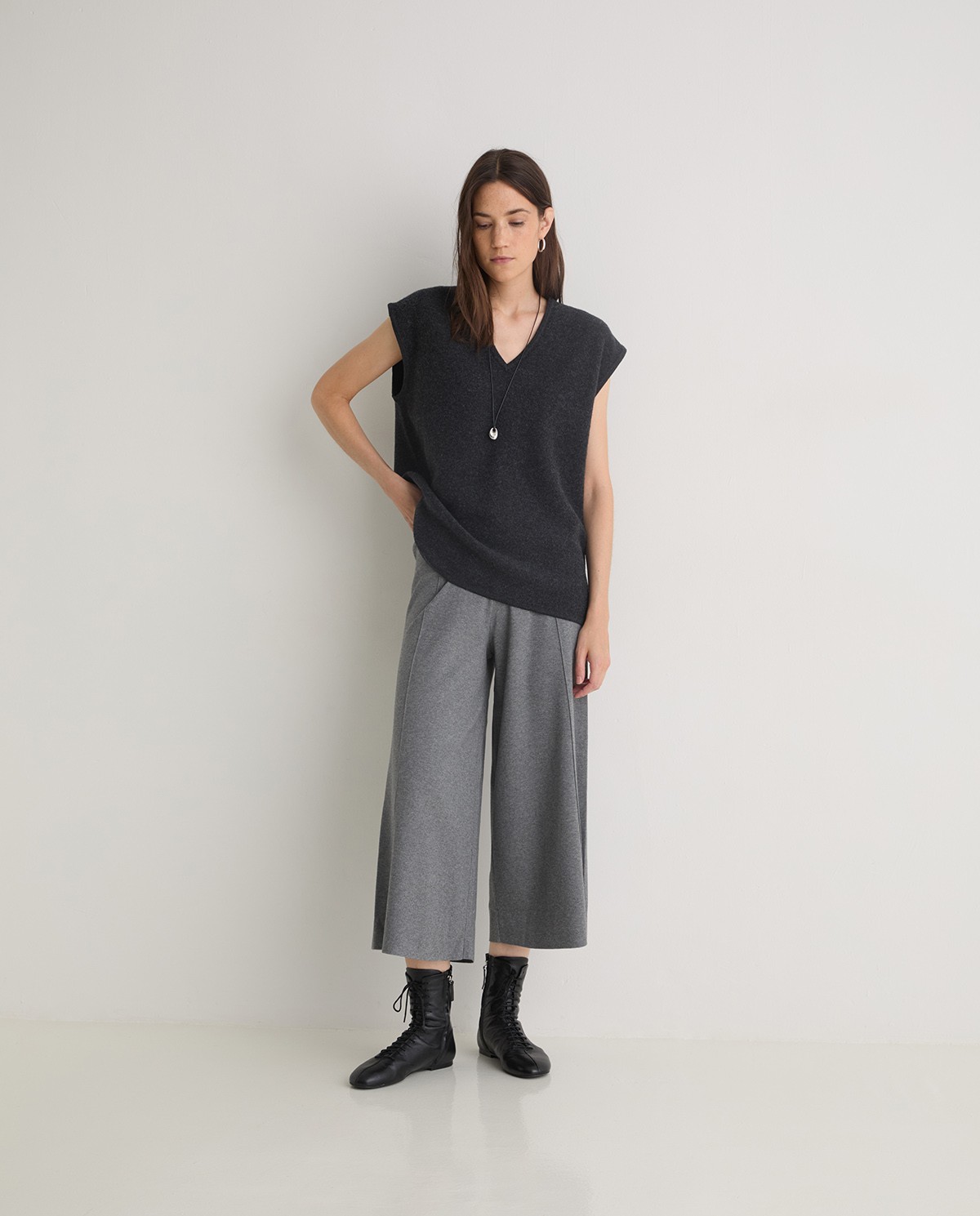 Pantalon jupe-culotte en viscose grise - Pantalon style jupe-culotte 1