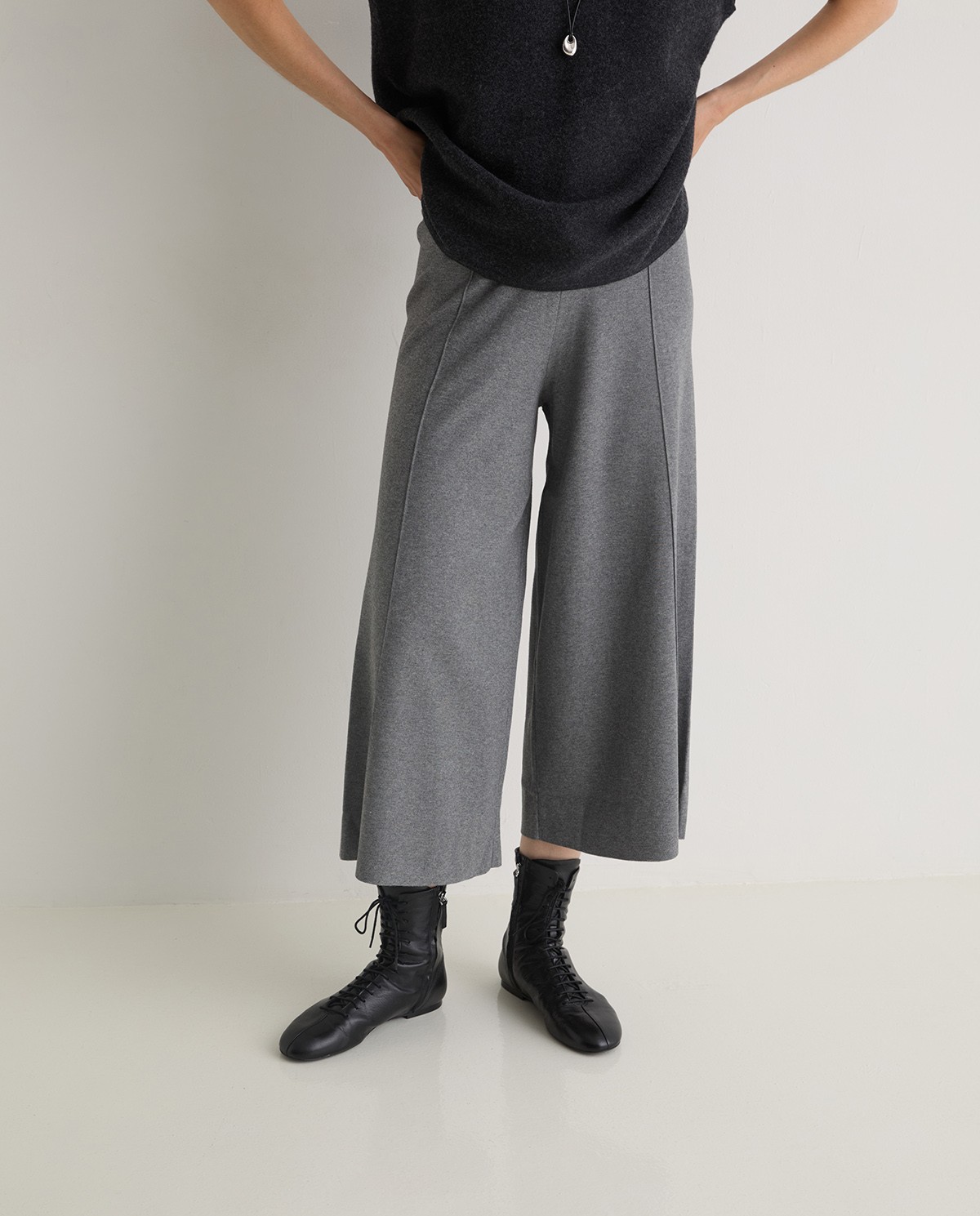 Pantalon jupe-culotte en viscose grise - Pantalon style jupe-culotte 2