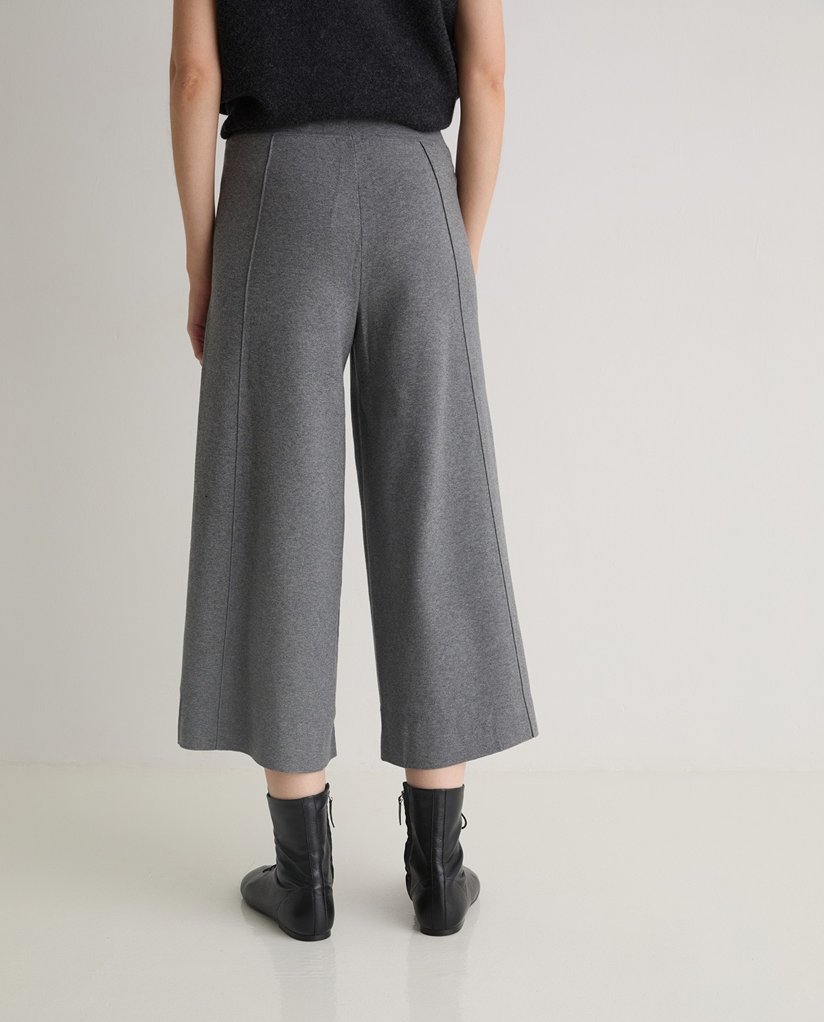 Pantalon jupe-culotte en viscose grise - Pantalon style jupe-culotte 5
