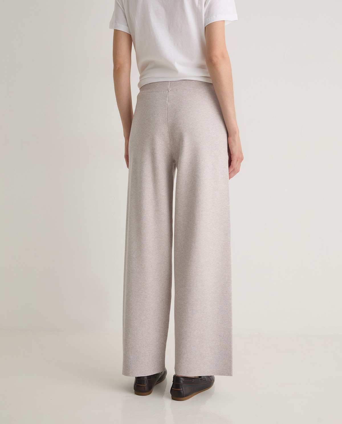 Pantalón regular fit con viscosa natural - Pantalones regular fit 5