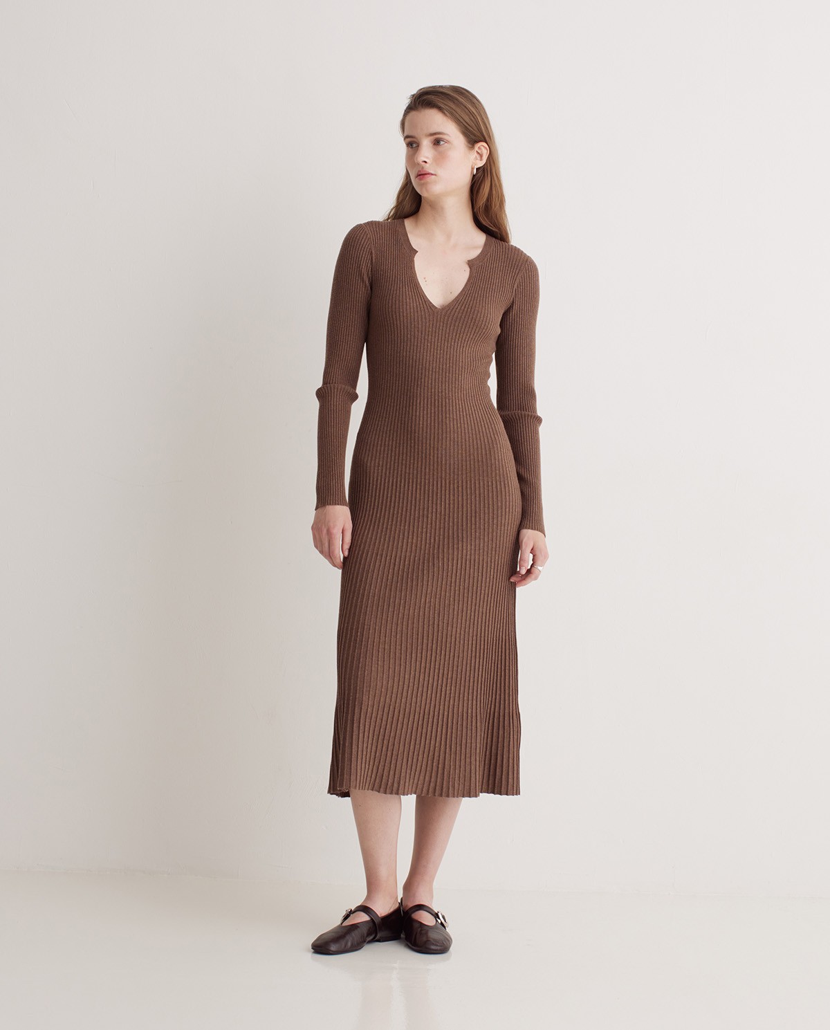 Vestido midi ajustado arena - Vestido midi 2