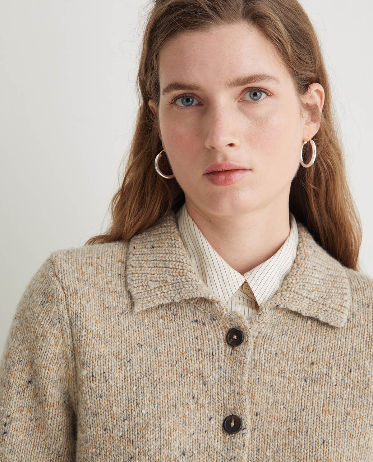 Cárdigan mezcla lana de merino cuello polo beige - Cárdigan confeccionado con lana de merino y alpaca 1