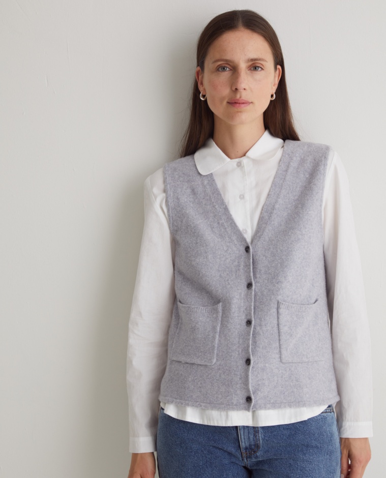 Grey cotton-wool blend vest with buttons woman Yerse - Front view