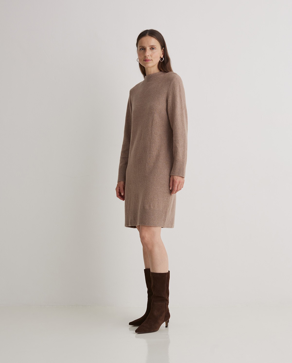 Robe courte marron à col Perkins - Robe en mélange de laine et de coton 3