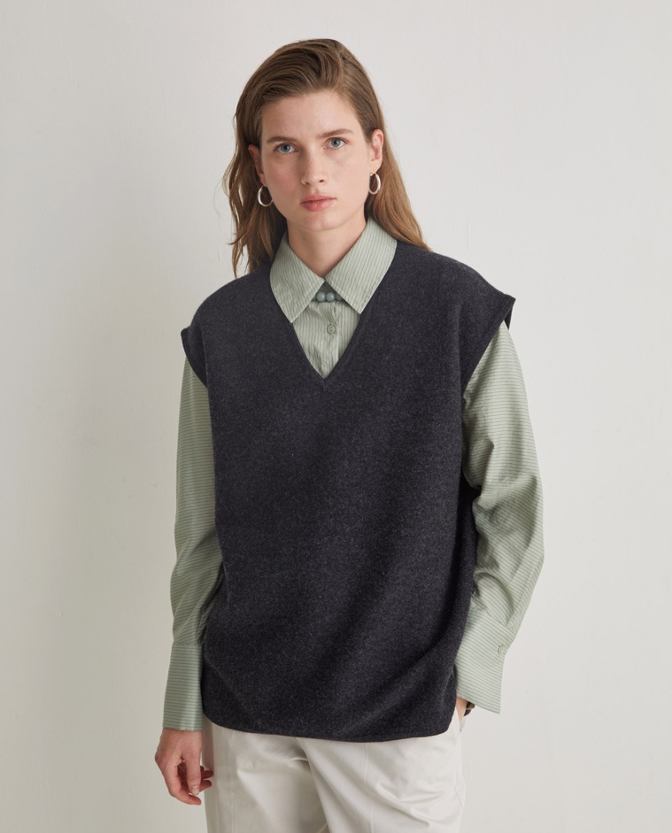 Lead-grey boiled-wool vest woman Yerse - Front view