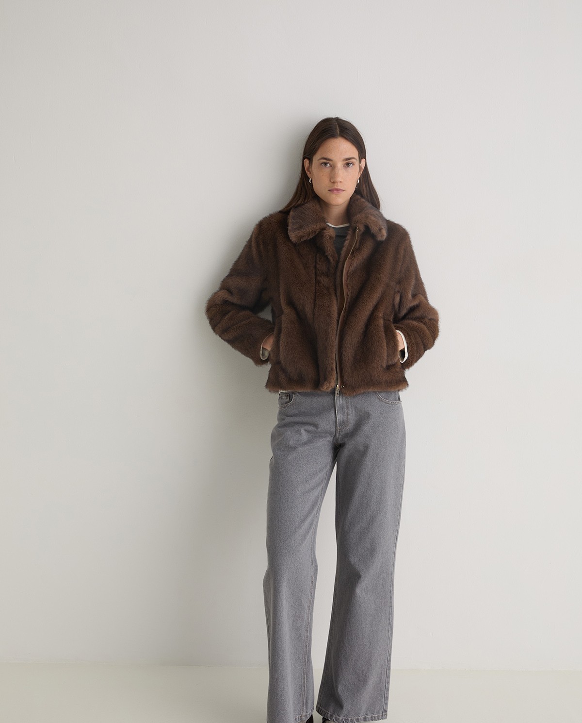 Brown faux-fur short coat woman Yerse - Front view 10