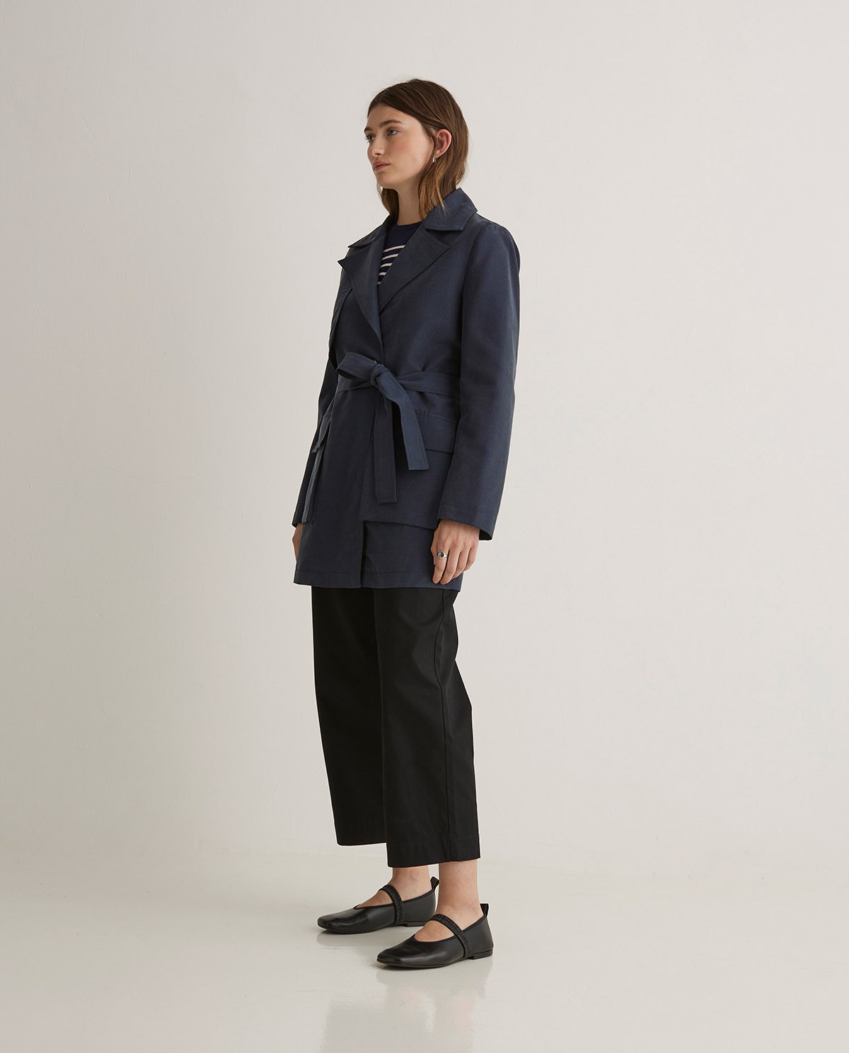 Navy-blue short trench coat with pockets